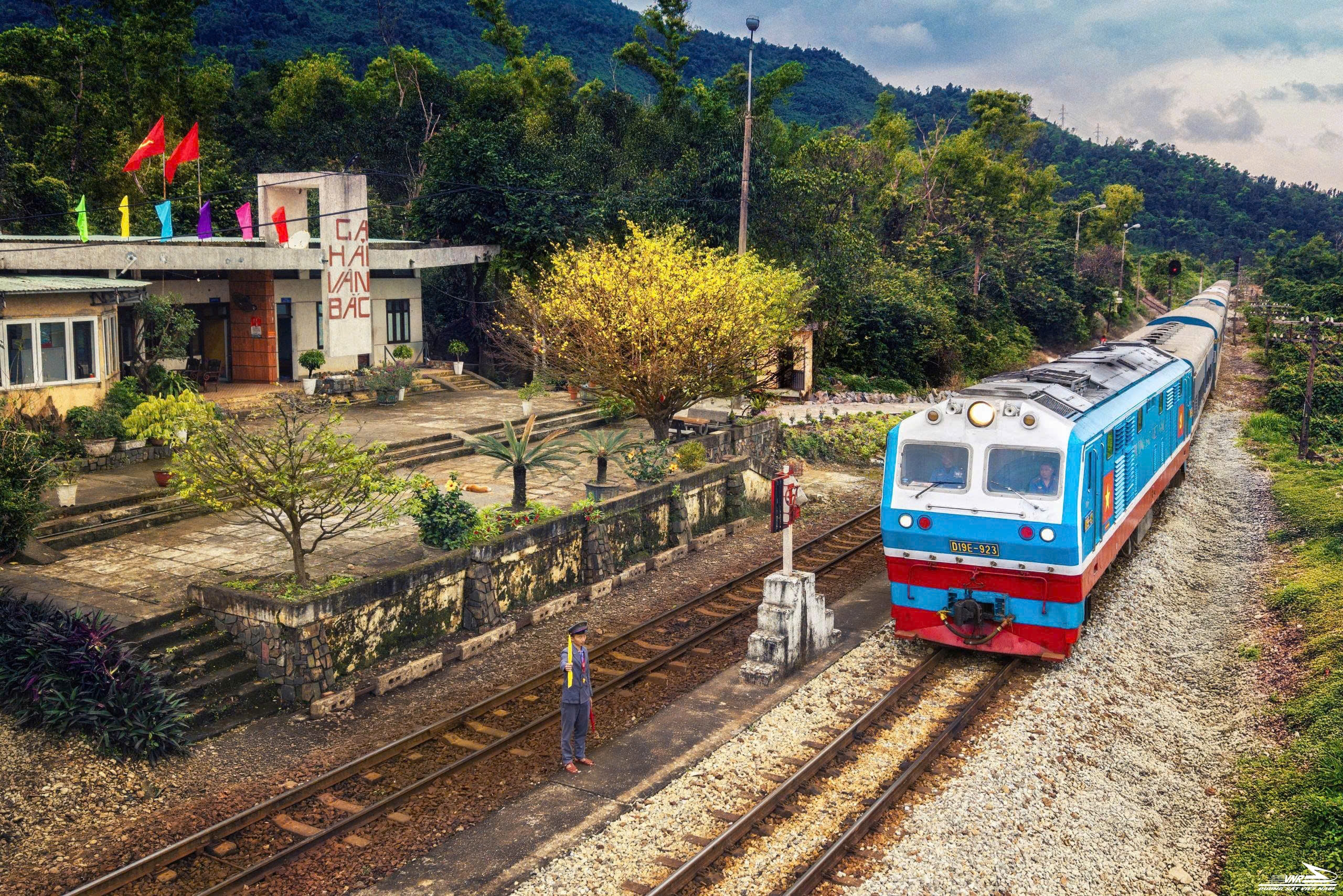 Câu chuyện về những người hùng thầm lặng trên đèo Hải Vân